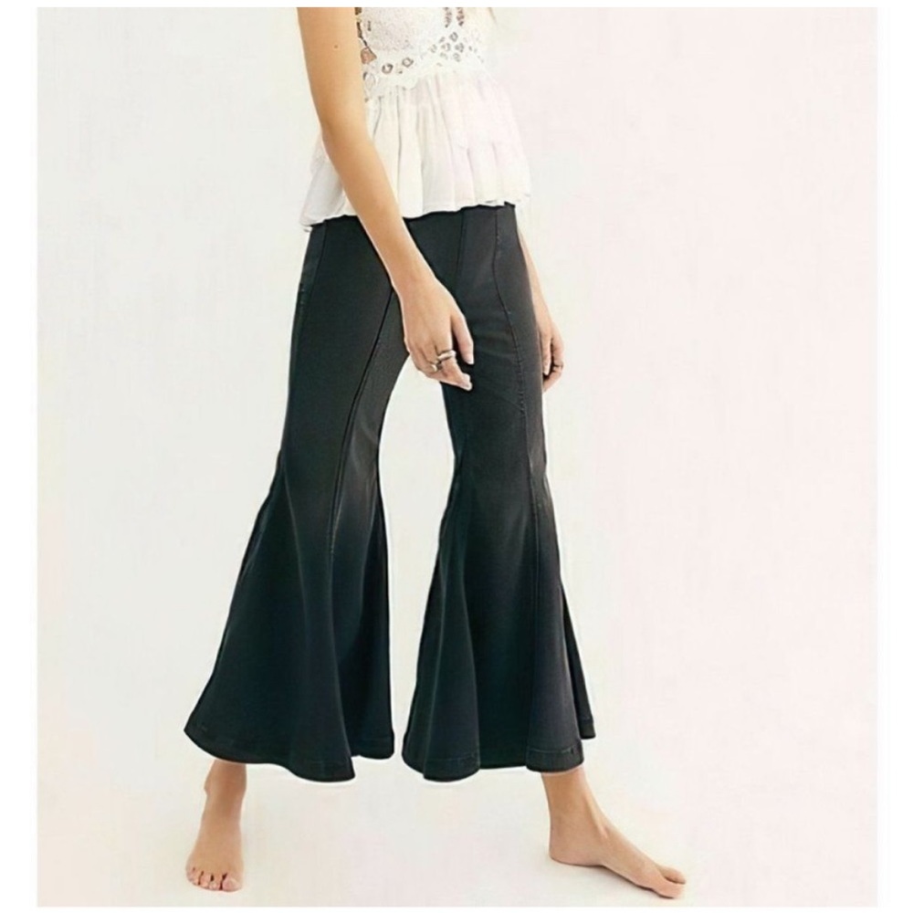 Free People Cha Cha Bell Bottom Crop Flare Jeans Pull On Pants Black Size 27